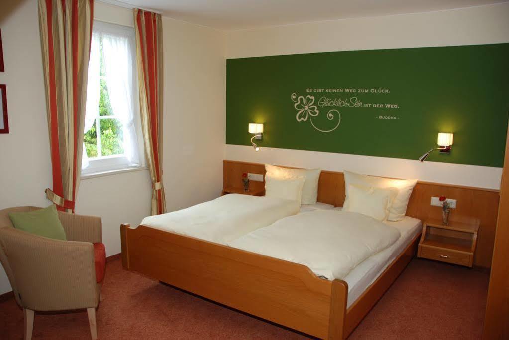 Landhotel Gasthaus Zum Pflug Zell am Harmersbach Kültér fotó